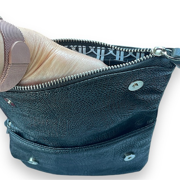 Black Pebbled Leather J.Lo Wristlet•Folder over•Studded• Zipper•Clutch•Night Out - Picture 7 of 12